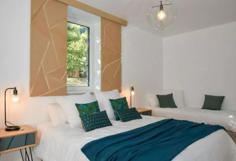 ペンション L'abelli D'estelle