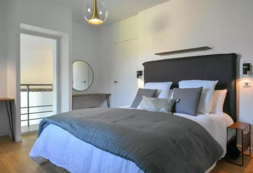 ペンション L'abelli D'estelle