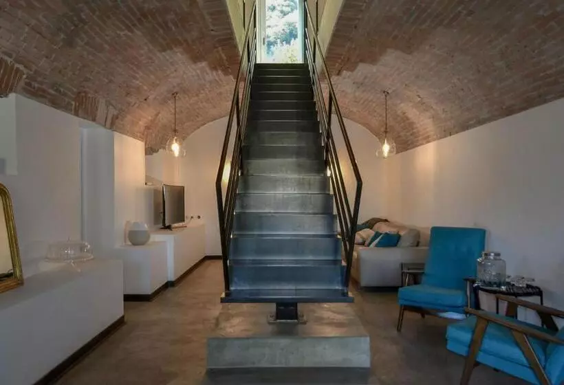 ペンション L'abelli D'estelle