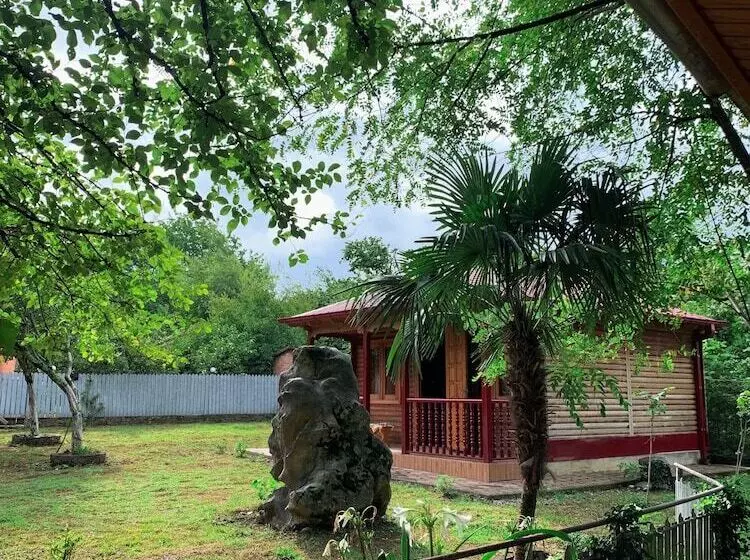 پانسیون Matua Guest House