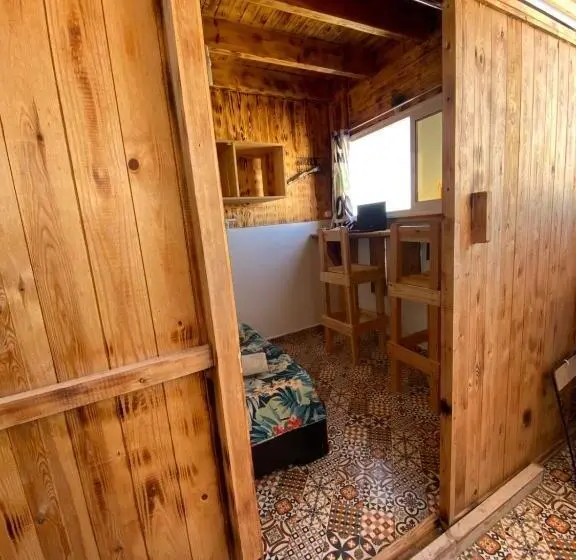 ユースホステル Summerhouseberber