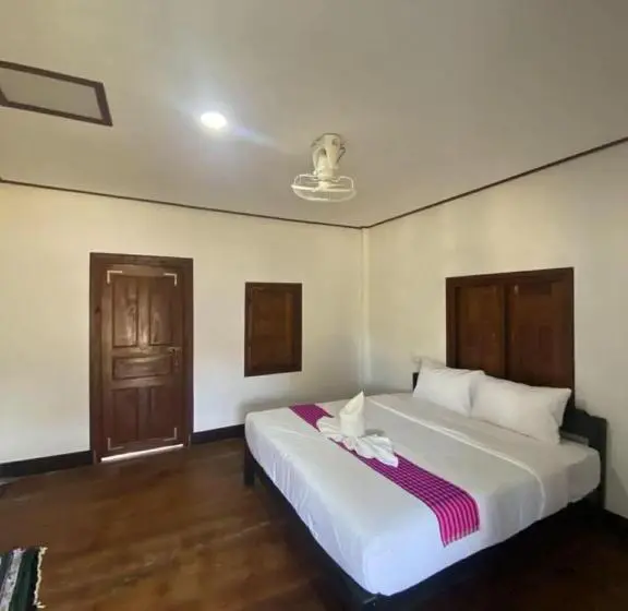 ペンション Guesthouse And Restaurant Saylomyen Konglor