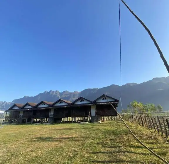 ペンション Guesthouse And Restaurant Saylomyen Konglor