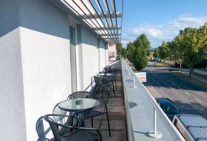 Aamiaismajoitus (B&B) Frühstückspension Ingrid