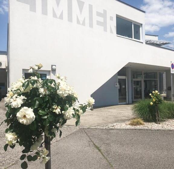 住宿加早餐 Frühstückspension Ingrid