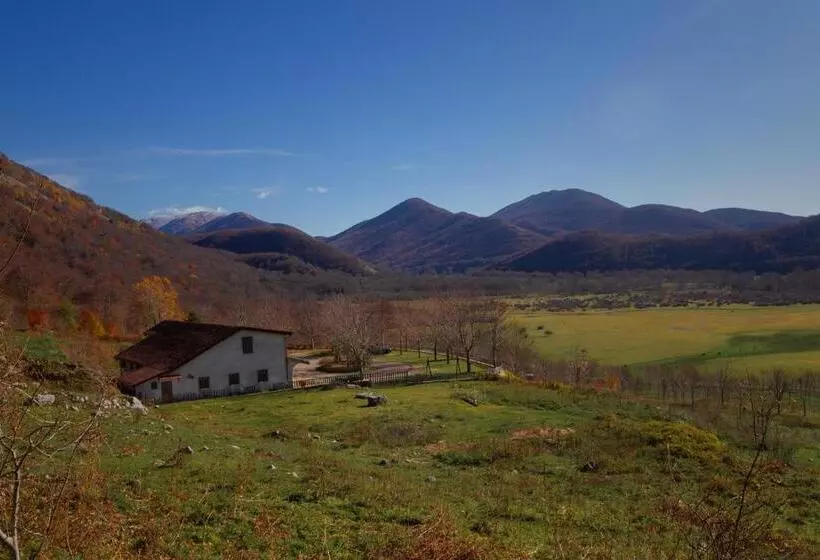 ホテル Agriturismo Falode