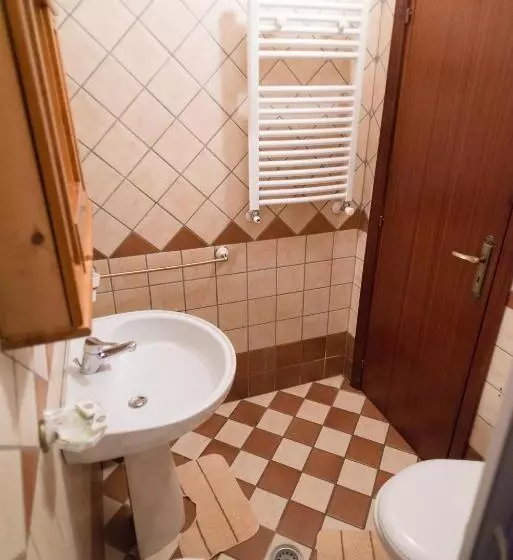 ホテル Agriturismo Falode