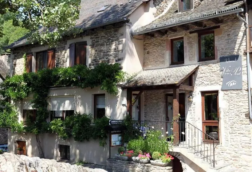 ホテル Le Vieux Pont