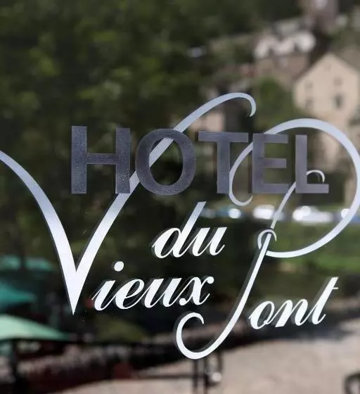 ホテル Le Vieux Pont