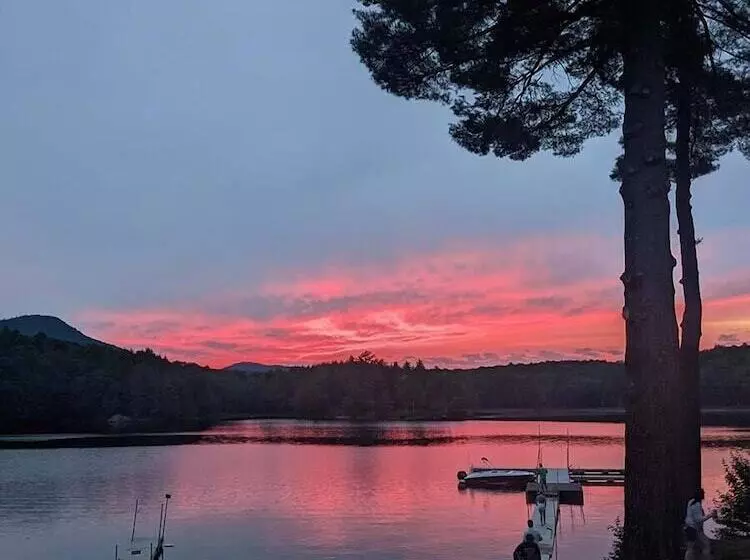 Hotelli The Long View Lodge