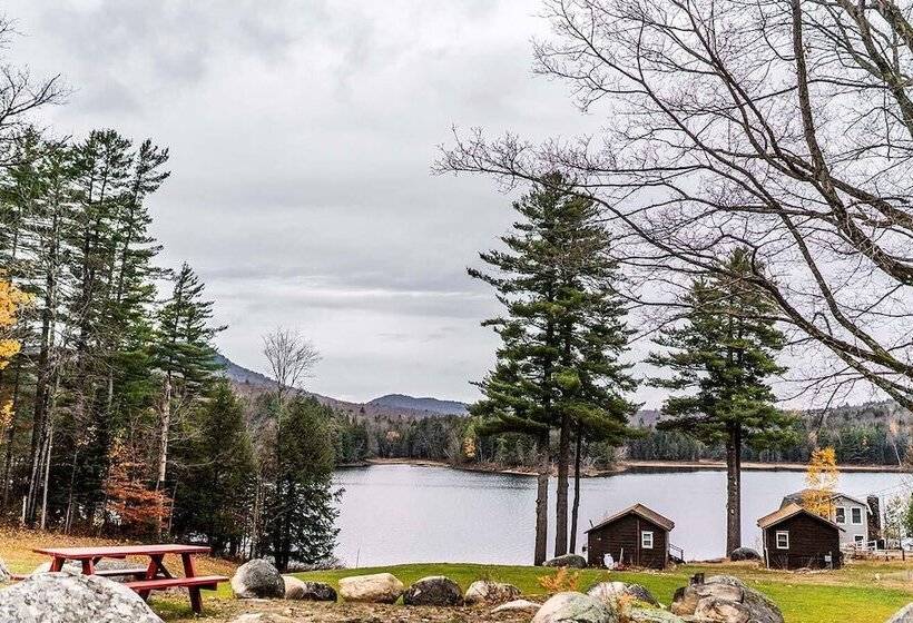 בית מלון כפרי The Long View Lodge