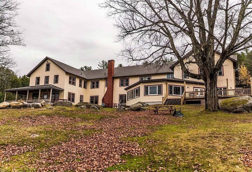 בית מלון כפרי The Long View Lodge