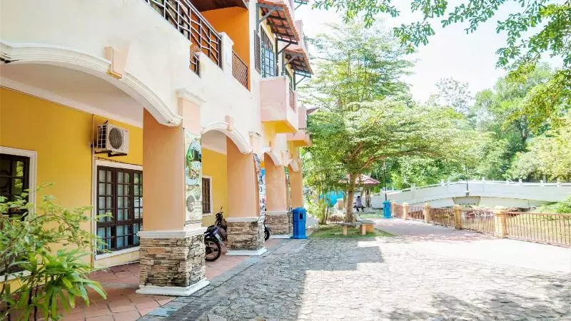 Hotelli Zen Rooms Basic Pantai Kok