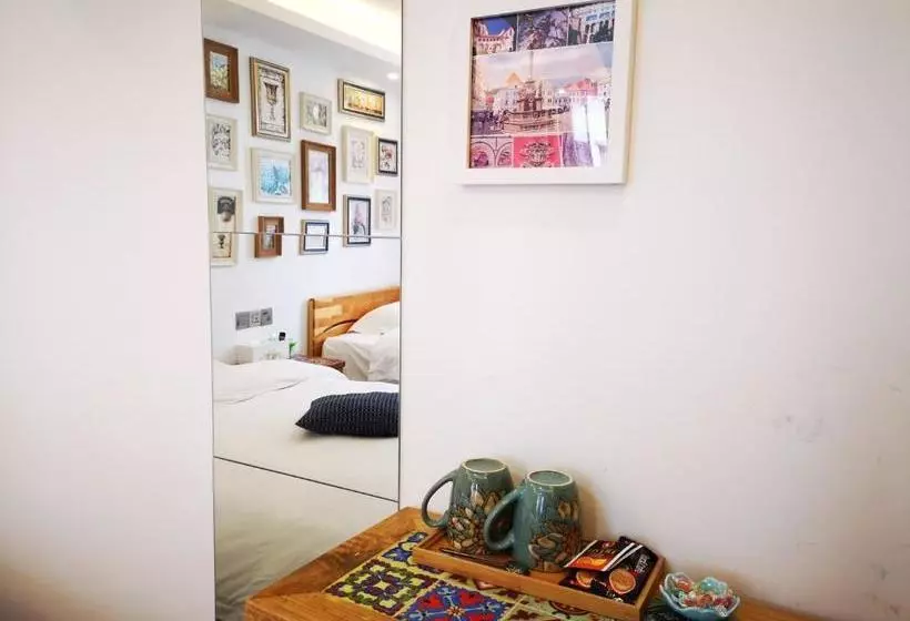 Majatalo Emerald Adventures Guesthouse