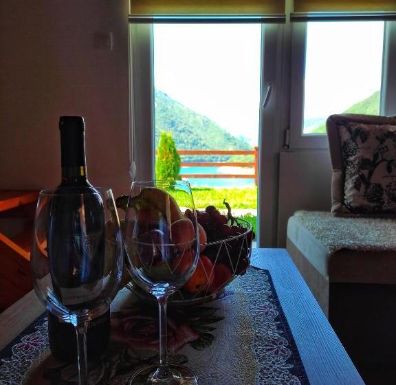 پانسیون Guesthouse Madzarevic