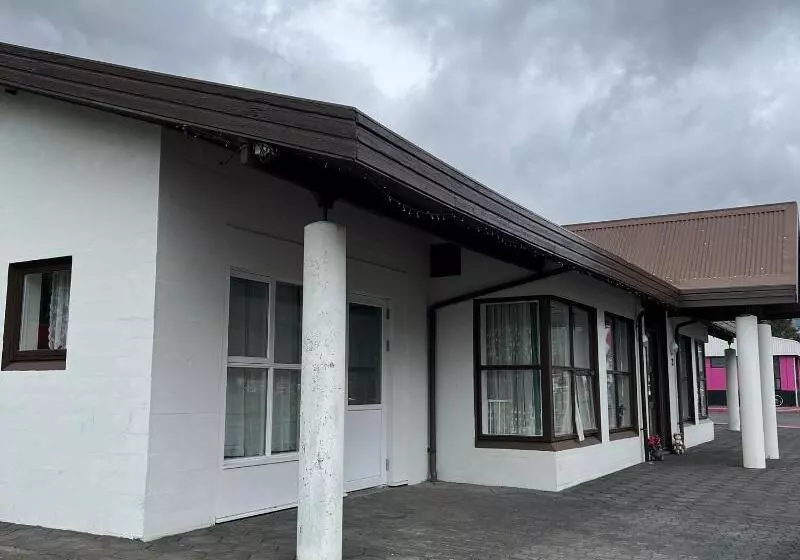 پانسیون Media Luna Guesthouse