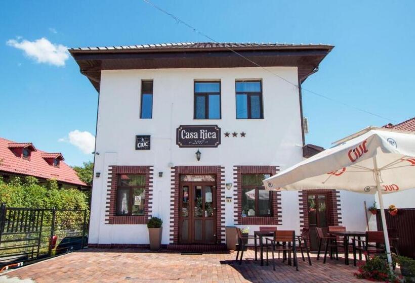 Pensiunea Casa Rica