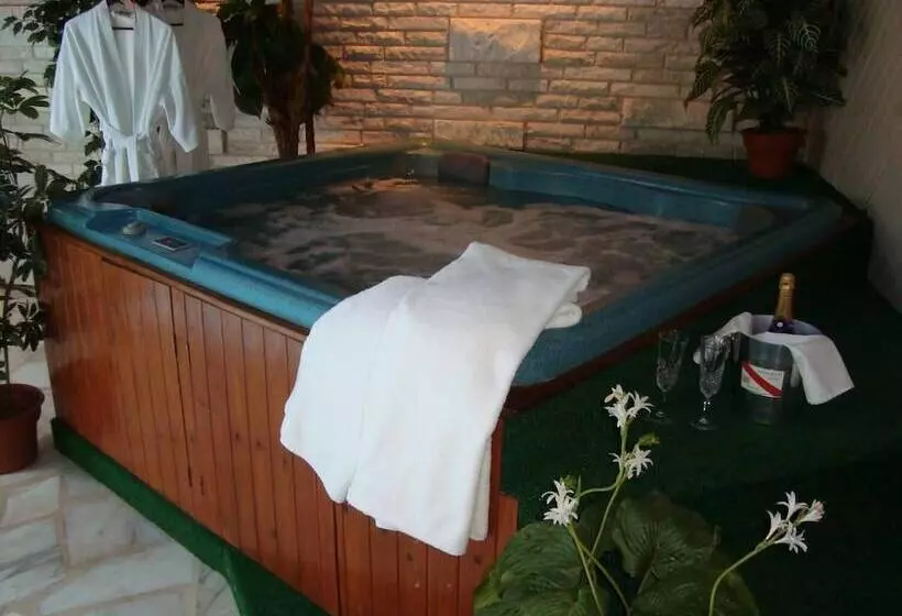 Retkeilymaja Aux Berges De L Ile Garth