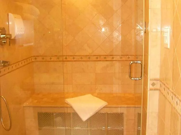 Retkeilymaja Aux Berges De L Ile Garth