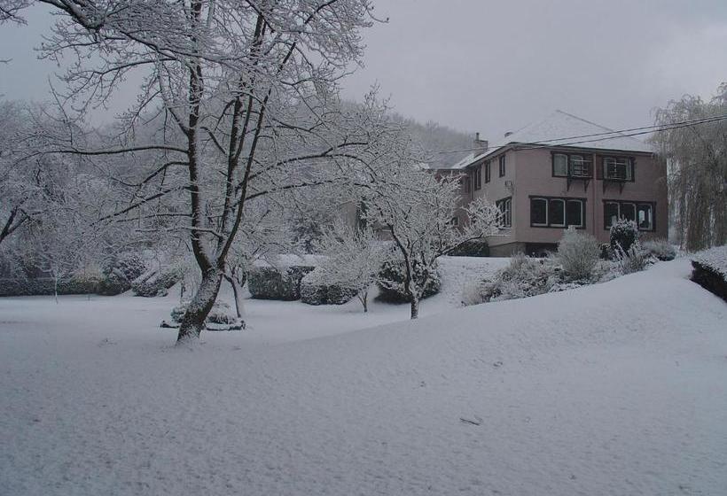 הוסטל Le Ry D Ave