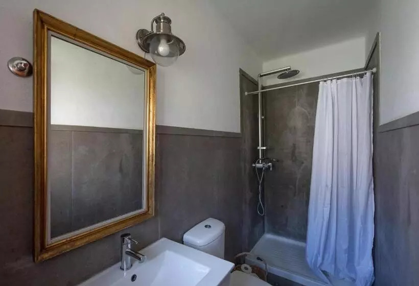 Retkeilymaja Moby Dick Lodge