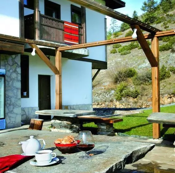 Family Hotel Arkan Han