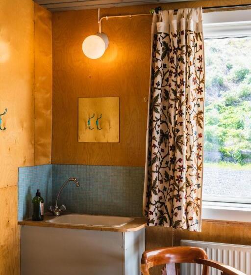 Hafaldan Hi Hostel Harbour Building