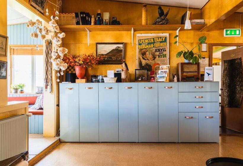 Hafaldan Hi Hostel Harbour Building