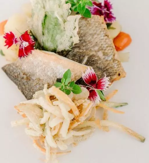 هتل Grahor Depandance