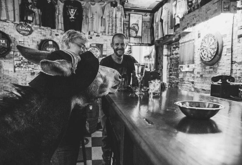 בית מלון כפרי Green Lantern Inn