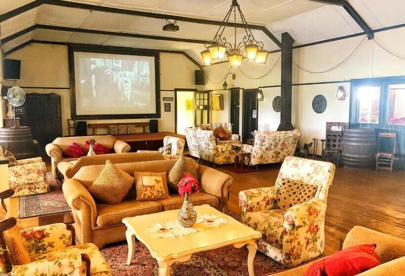 בית מלון כפרי Green Lantern Inn