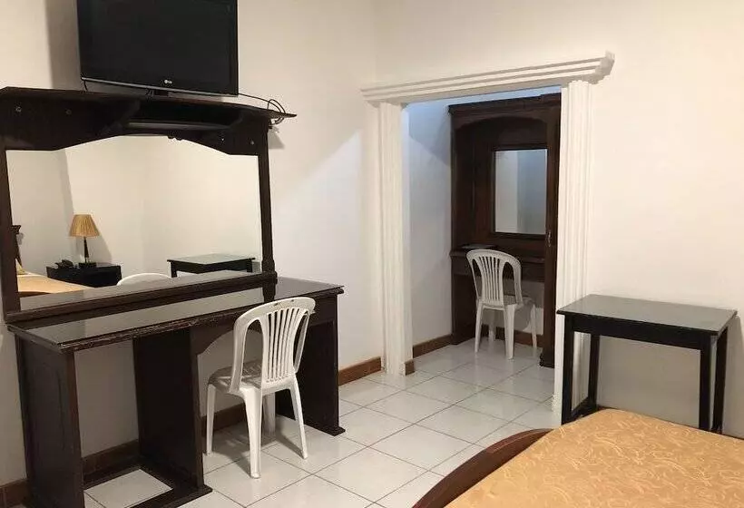 ホテル Plaza Central