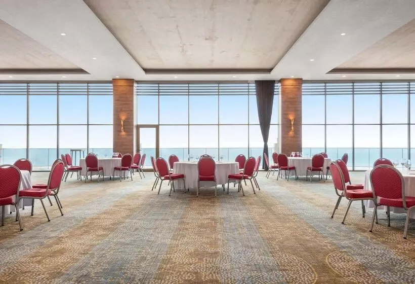 Hotel Ramada Resort By Wyndham Unye