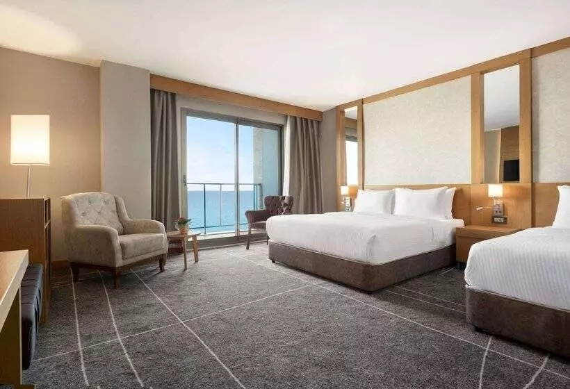 Hotel Ramada Resort By Wyndham Unye