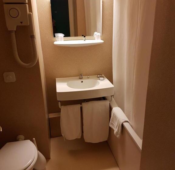 ホテル Restaurant La Tour Romaine   Haguenau   Strasbourg Nord