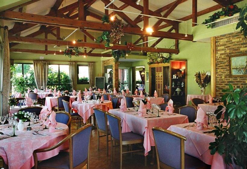 ホテル Restaurant La Tour Romaine   Haguenau   Strasbourg Nord