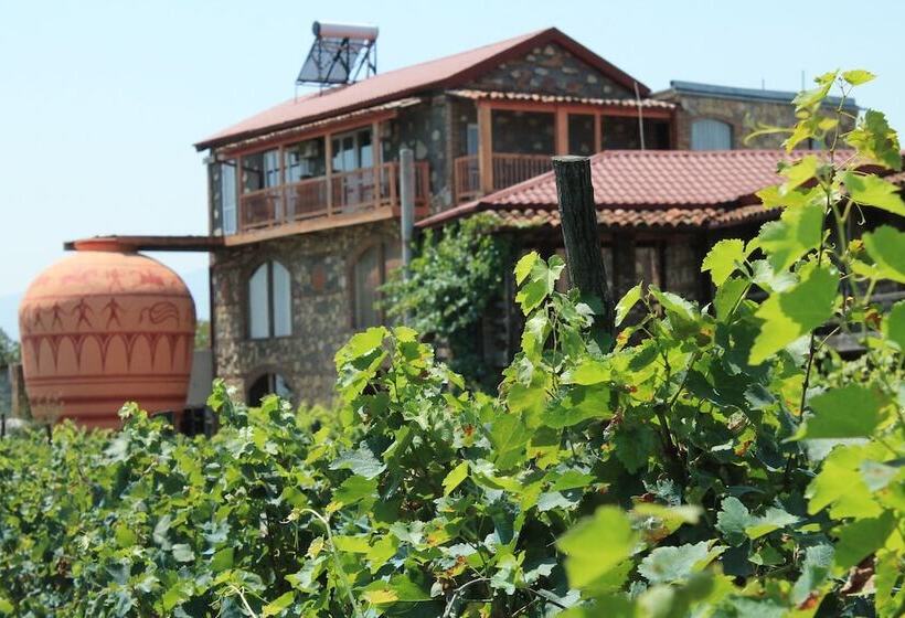 هتل Twins Wine Cellar