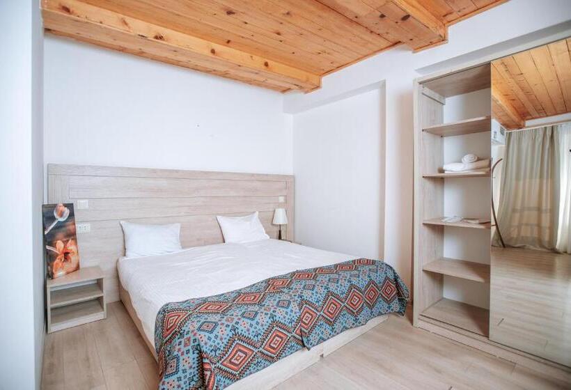 هتل Twins Wine Cellar