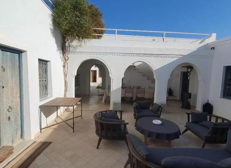 پانسیون Dar Ennour Djerbahood Erriadh