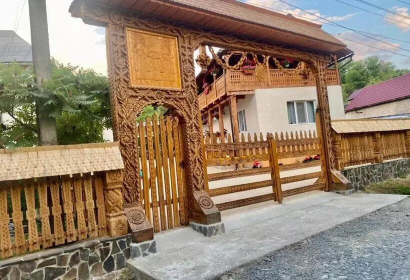 پانسیون Floare De Maramures 1