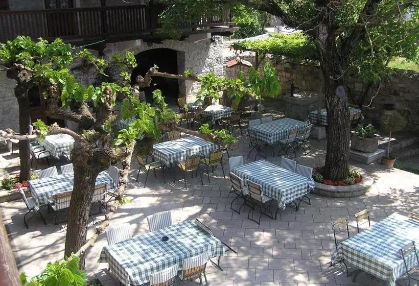 پانسیون Guesthouse Domacija Sajna