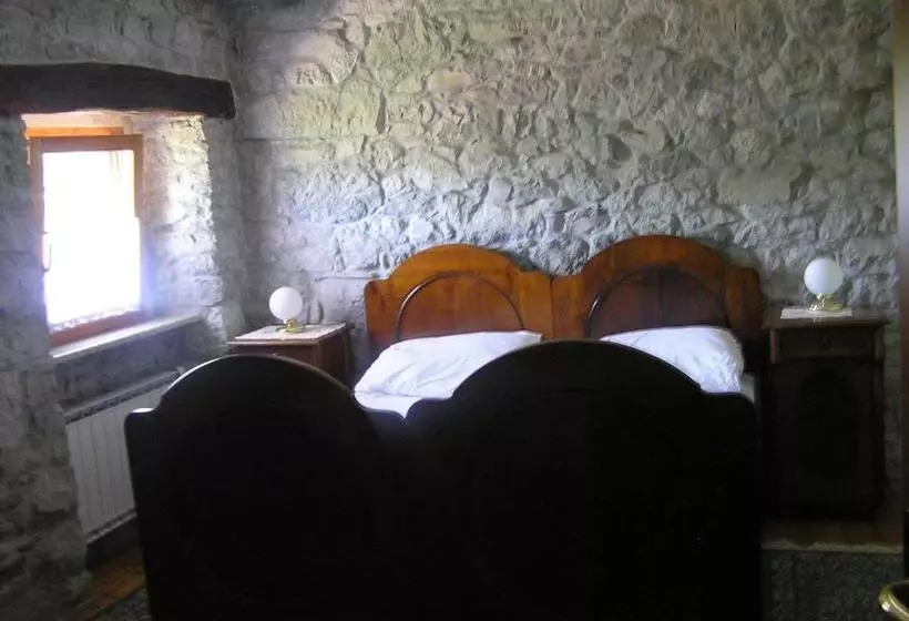 پانسیون Guesthouse Domacija Sajna