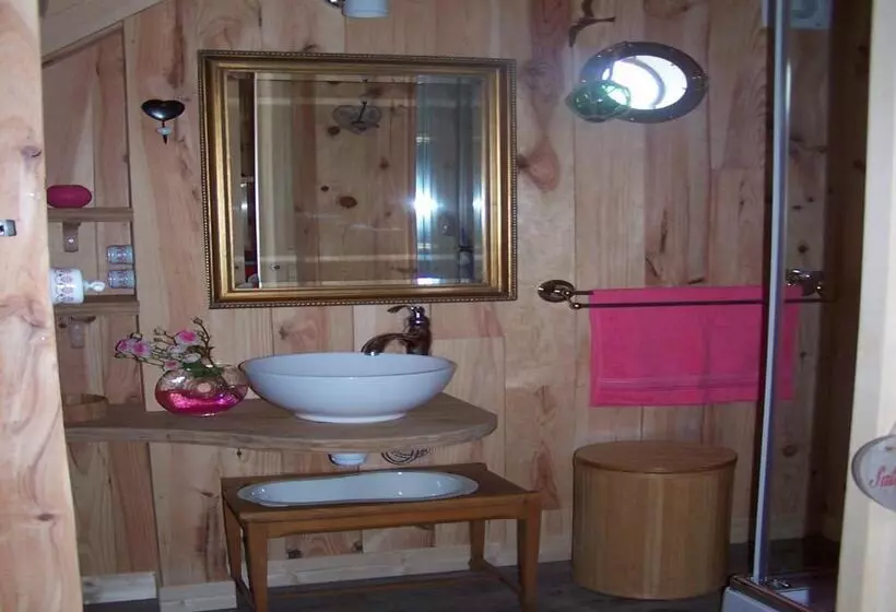 ペンション La Roulotte De La Vallée Du Lot