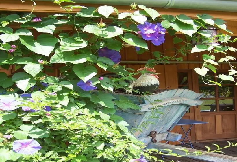 ペンション La Roulotte De La Vallée Du Lot