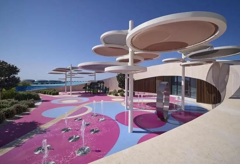 هتل Shebara Resort