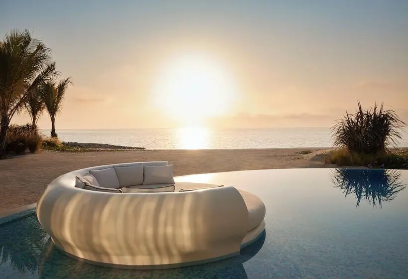 هتل Shebara Resort