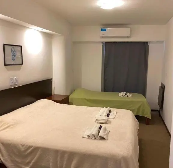 Hotelli Plaza Room