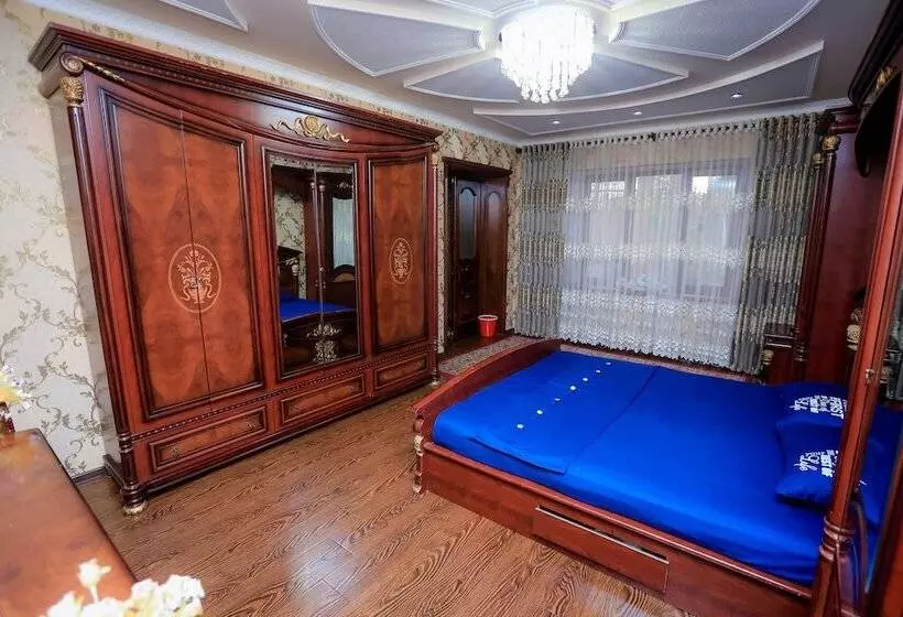 تختخواب و صبحانه Kurush