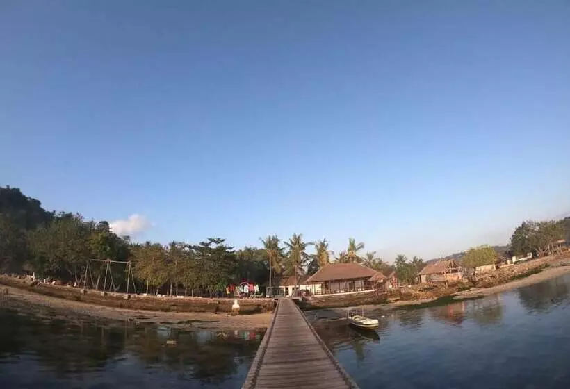 Hotelli Genta Villa Ceningan