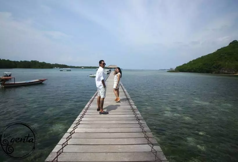 Hotelli Genta Villa Ceningan